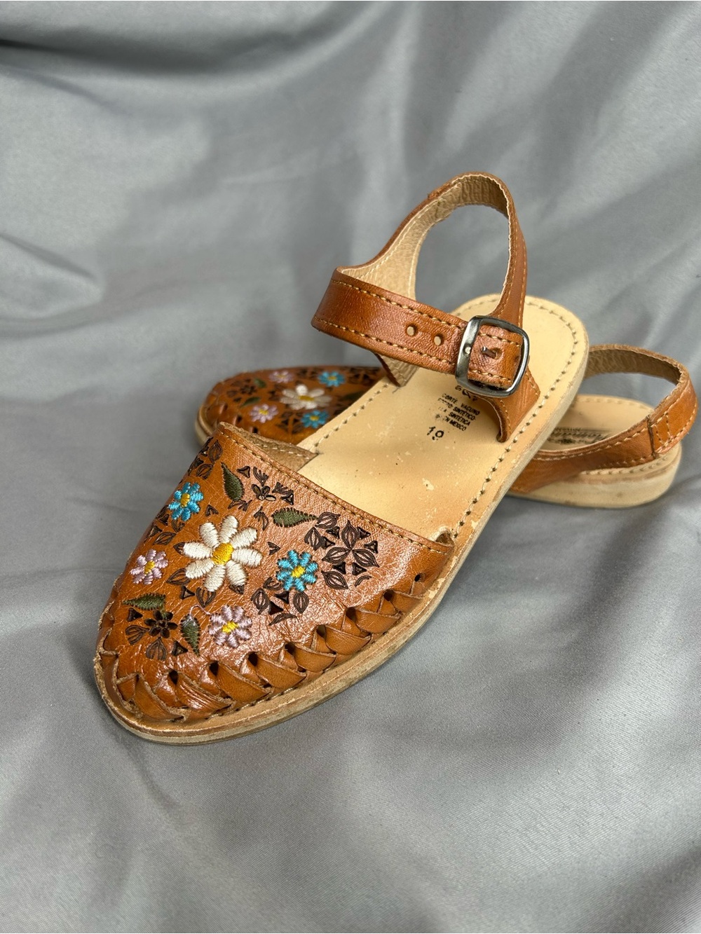 Floman’s Handmade Mexican Leather Huaraches for Girls in Tan Size 12